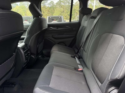 2025 Jeep Grand Cherokee GRAND CHEROKEE LAREDO 4X2