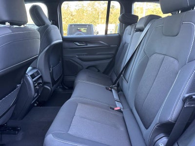 2025 Jeep Grand Cherokee GRAND CHEROKEE LAREDO 4X2