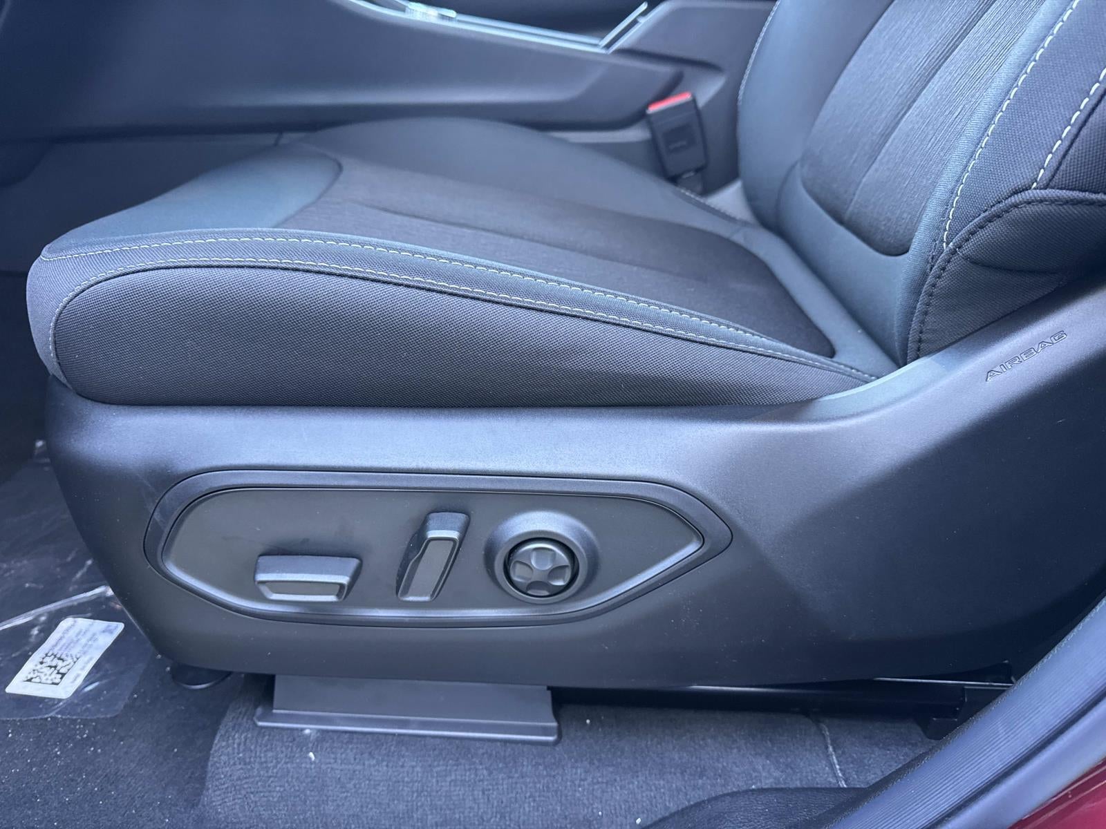 2025 Jeep Grand Cherokee GRAND CHEROKEE LAREDO 4X2