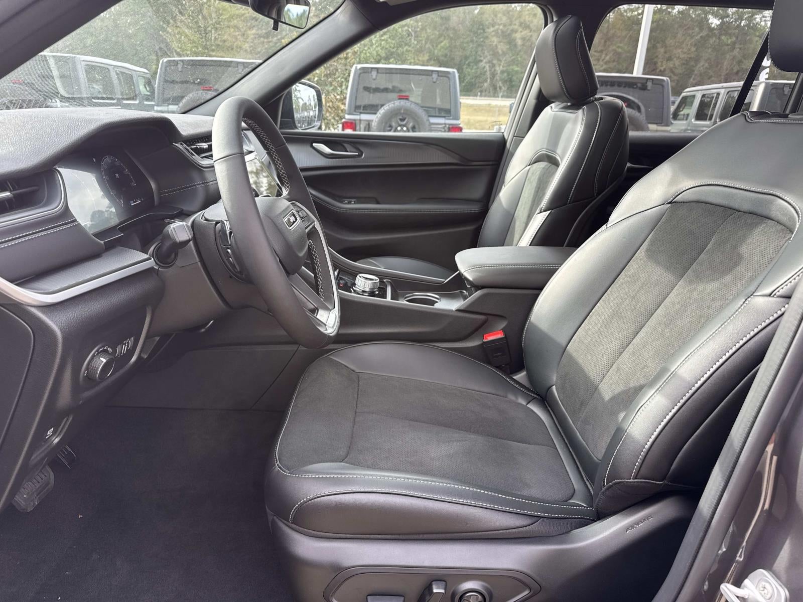 2025 Jeep Grand Cherokee GRAND CHEROKEE ALTITUDE X 4X2