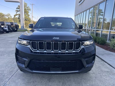 2027 Jeep Grand Cherokee Laredo