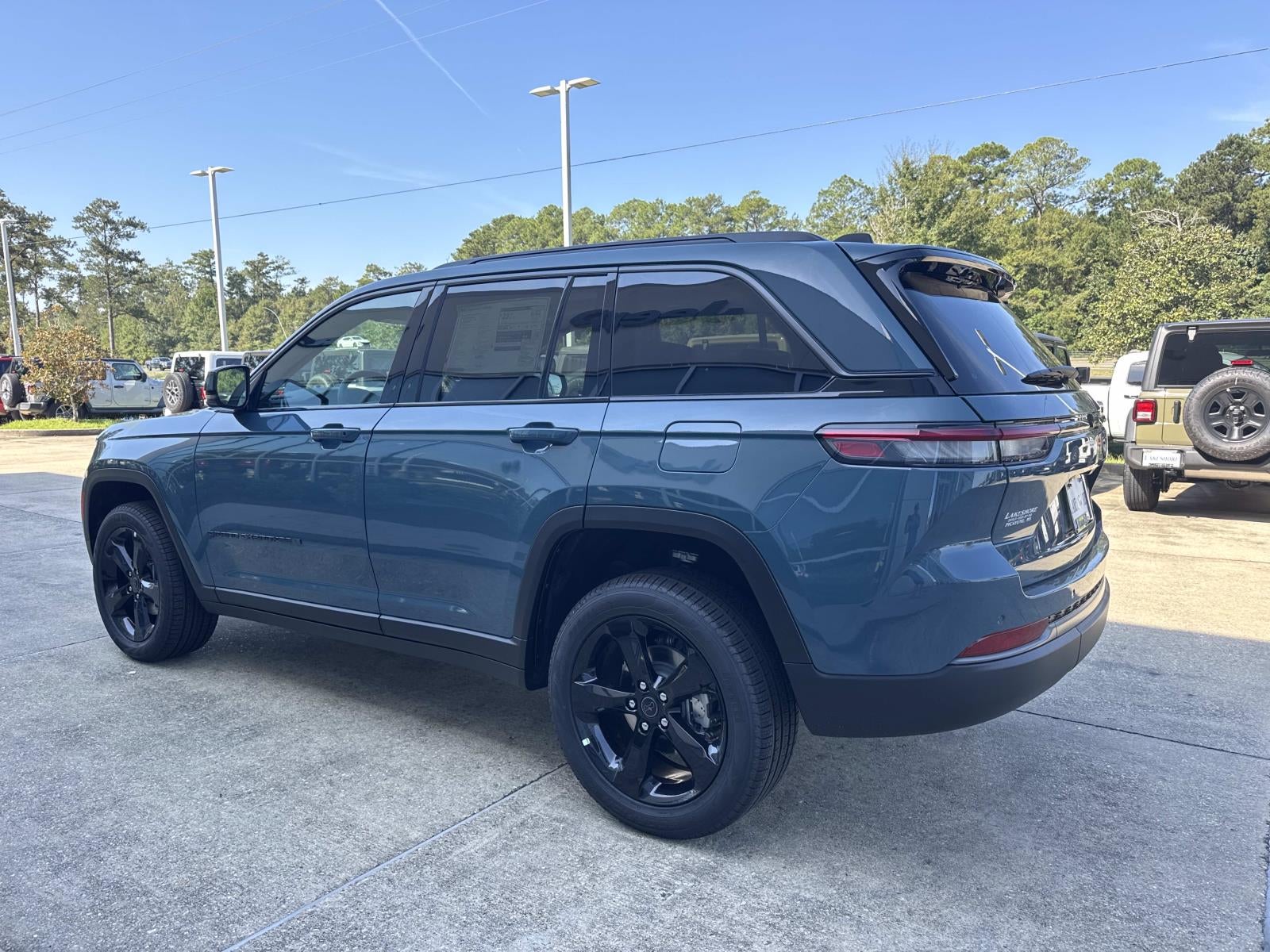2027 Jeep Grand Cherokee Limited