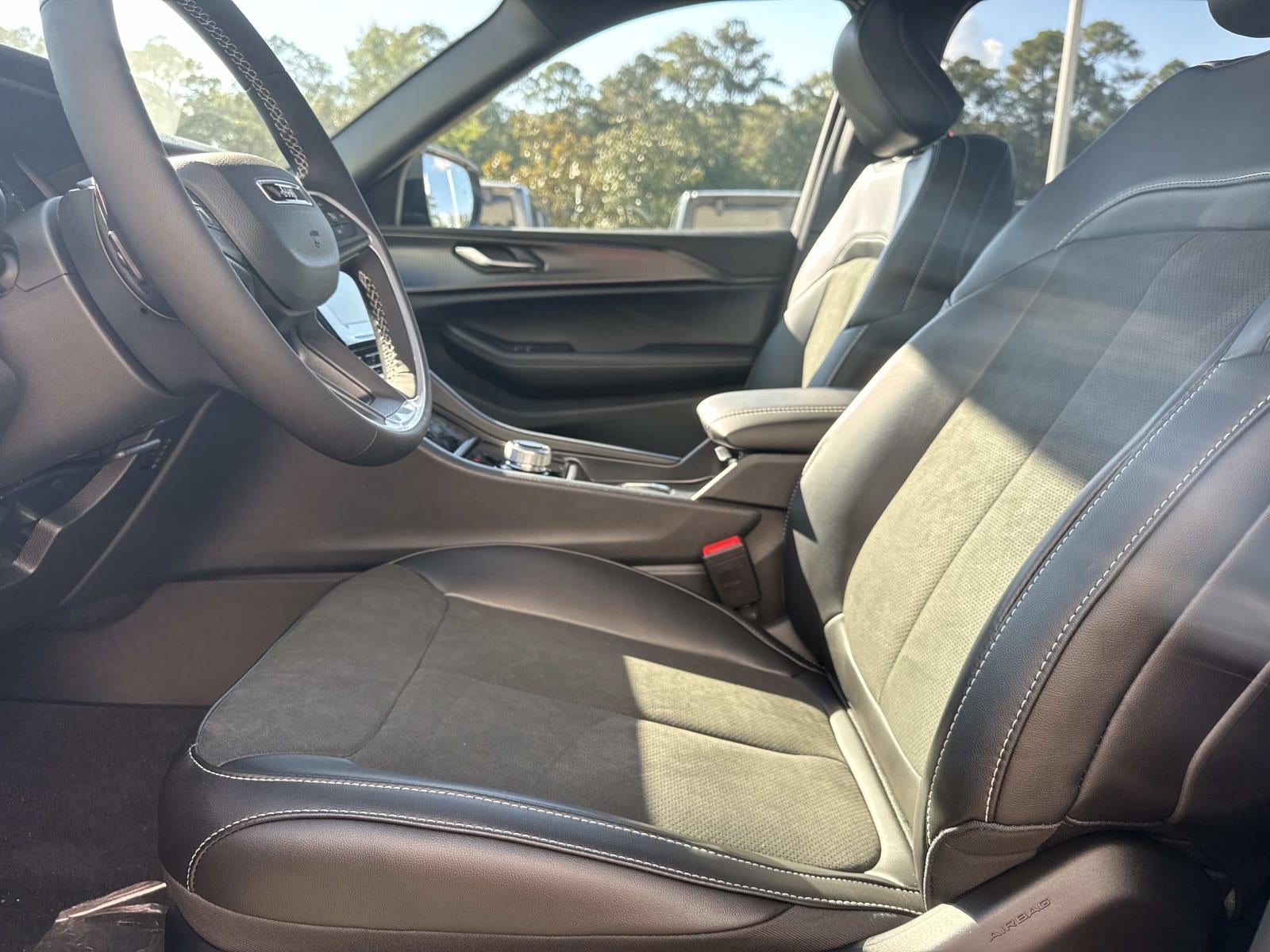 2025 Jeep Grand Cherokee GRAND CHEROKEE L ALTITUDE X 4X2