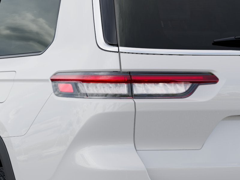 2027 Jeep Grand Cherokee L Laredo