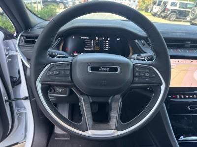 2026 Jeep Grand Cherokee Laredo Altitude