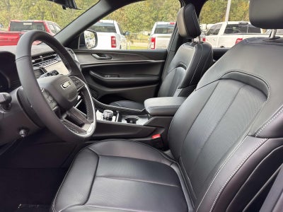 2025 Jeep Grand Cherokee GRAND CHEROKEE L LIMITED 4X2