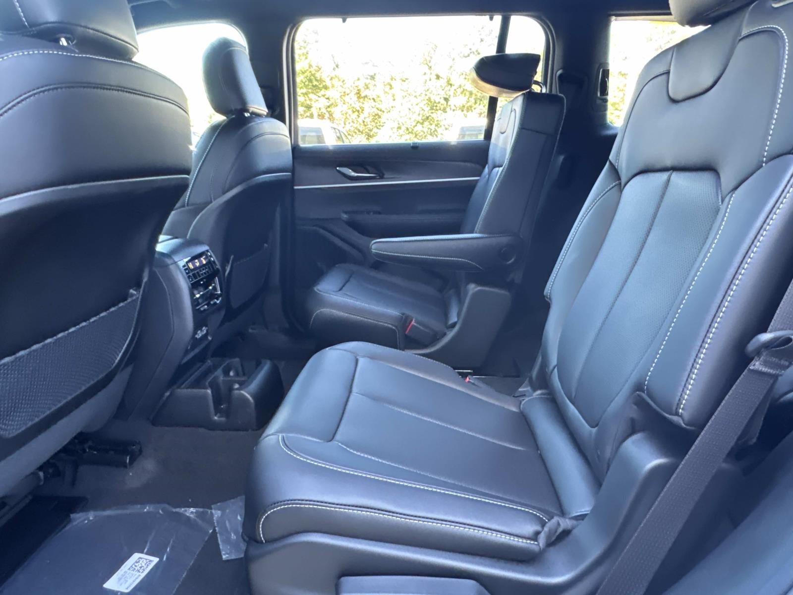 2025 Jeep Grand Cherokee GRAND CHEROKEE L LIMITED 4X2