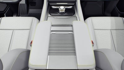 2027 Jeep Grand Wagoneer 4x2