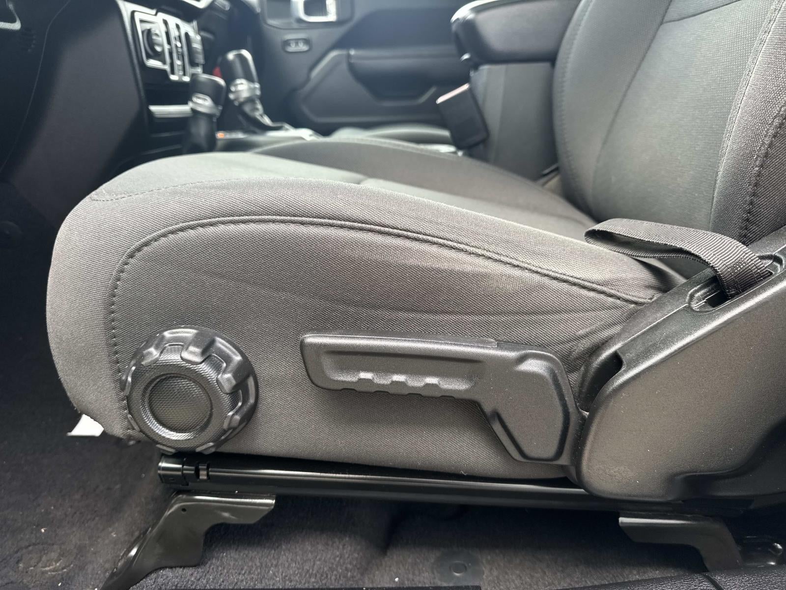 2022 Jeep Gladiator Willys 4x4