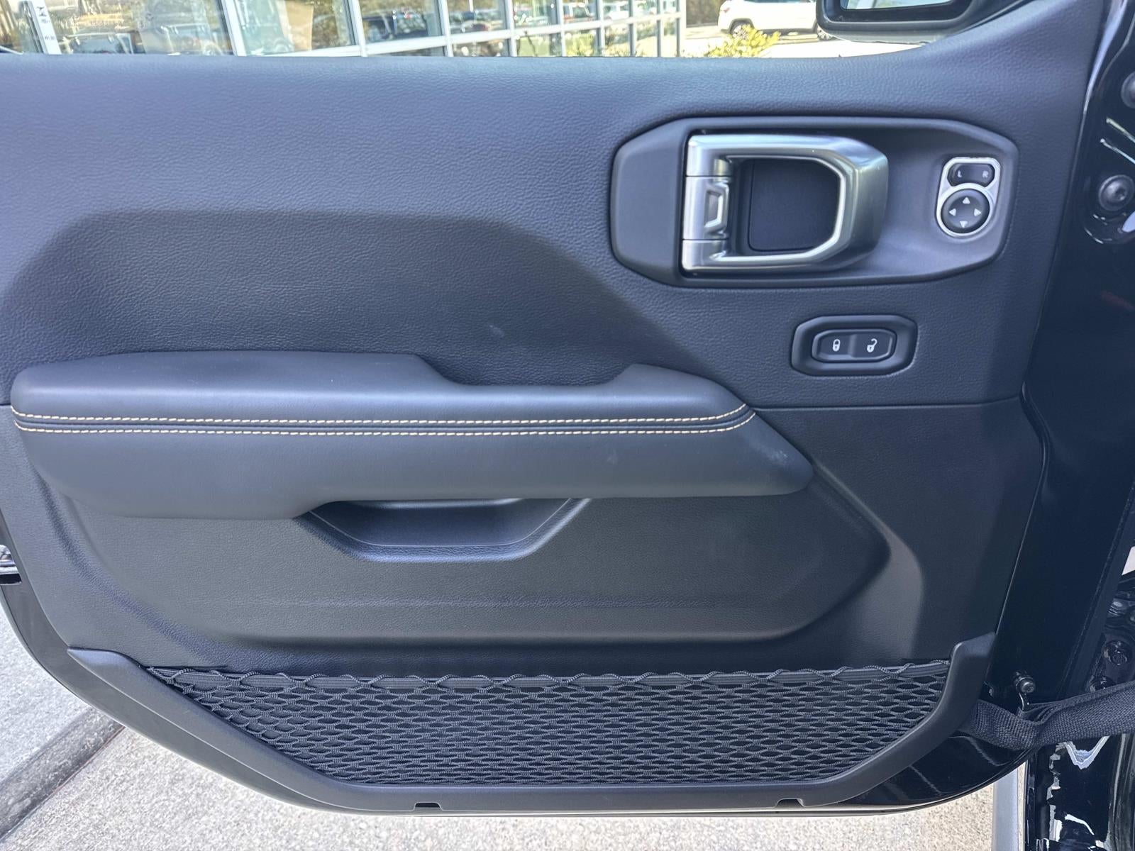 2025 Jeep Gladiator High Tide