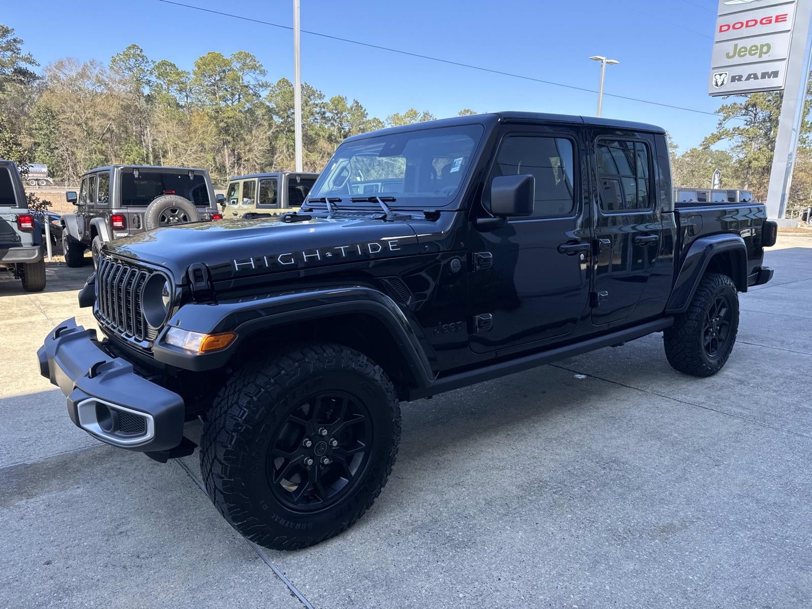 2025 Jeep Gladiator High Tide