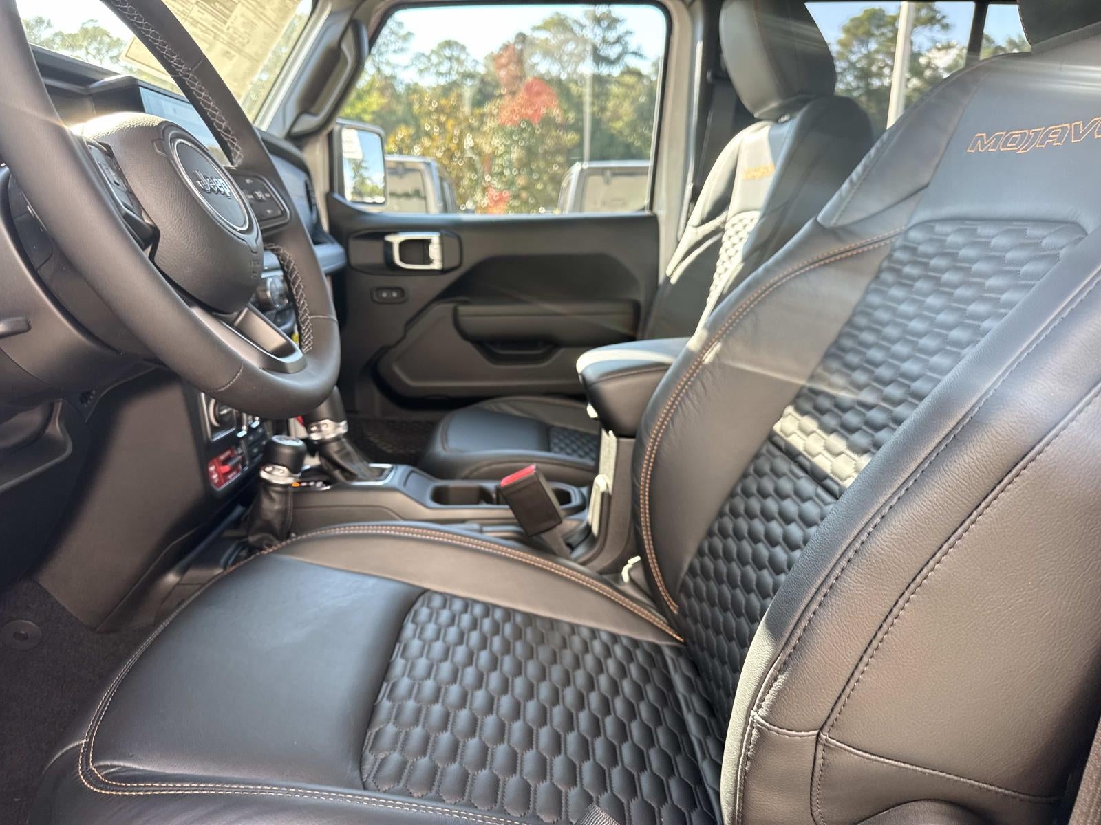 2025 Jeep Gladiator GLADIATOR MOJAVE 4X4