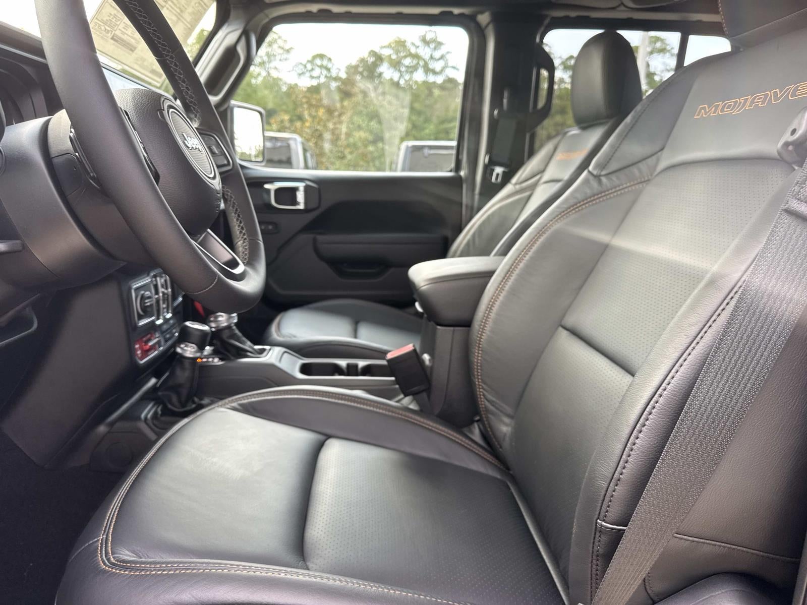 2025 Jeep Gladiator GLADIATOR MOJAVE 4X4