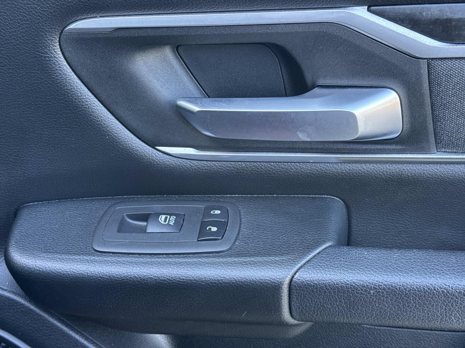 2021 RAM 1500 Big Horn Crew Cab 4x2 5'7' Box