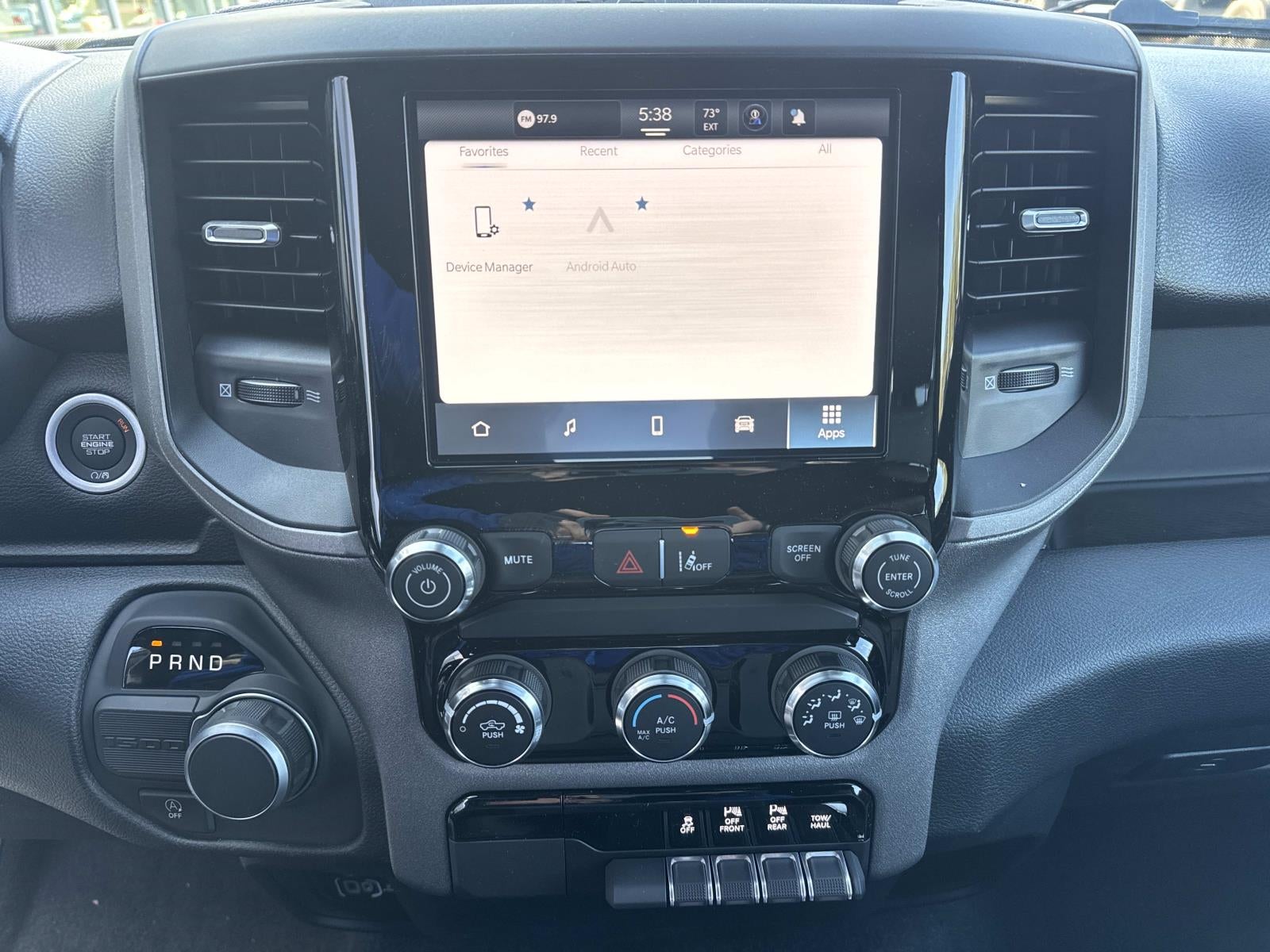 2026 RAM Ram 1500 RAM 1500 TRADESMAN CREW CAB 4X2 5'7' BOX