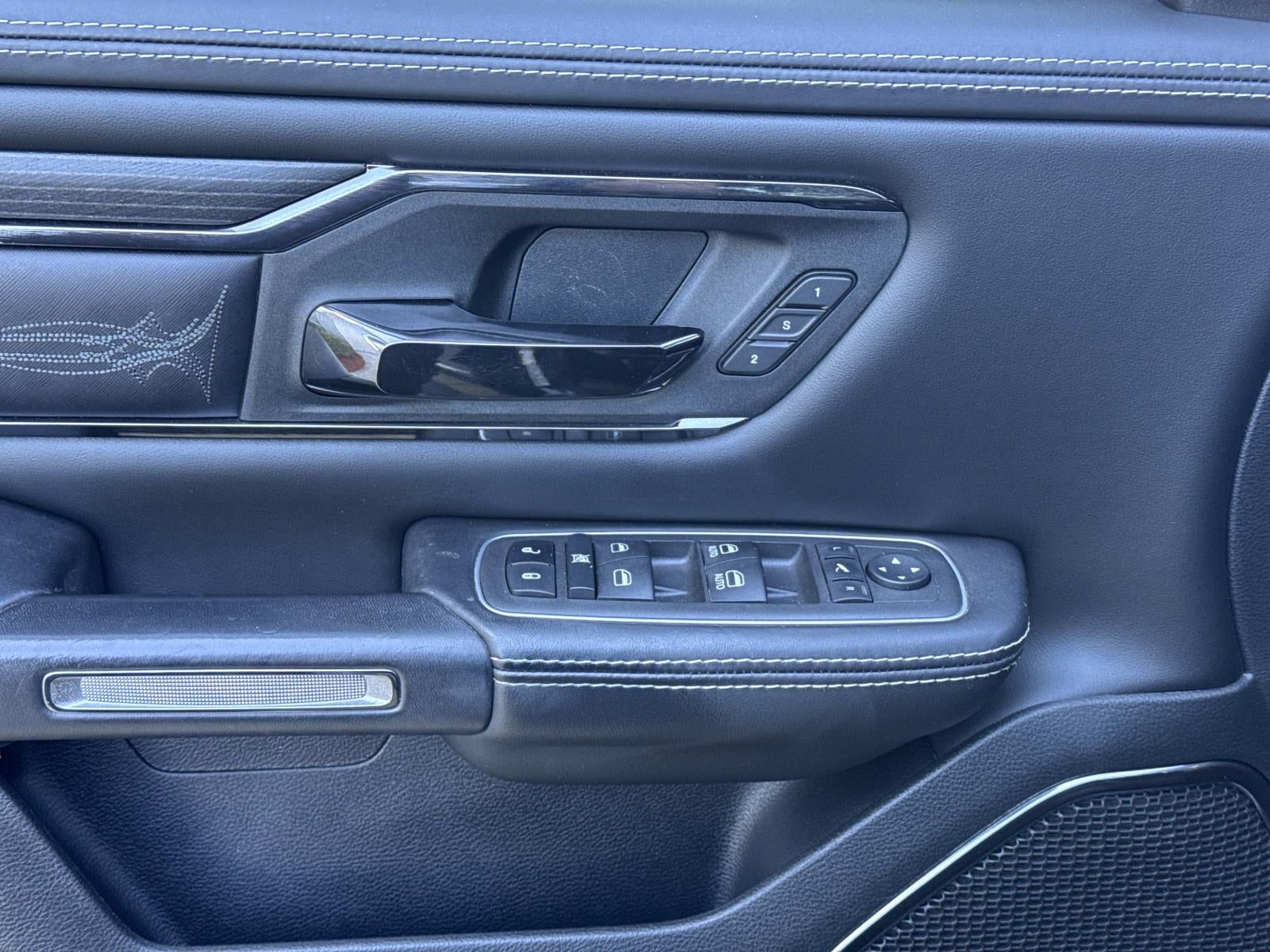 2022 RAM 1500 Limited Crew Cab 4x2 5'7' Box