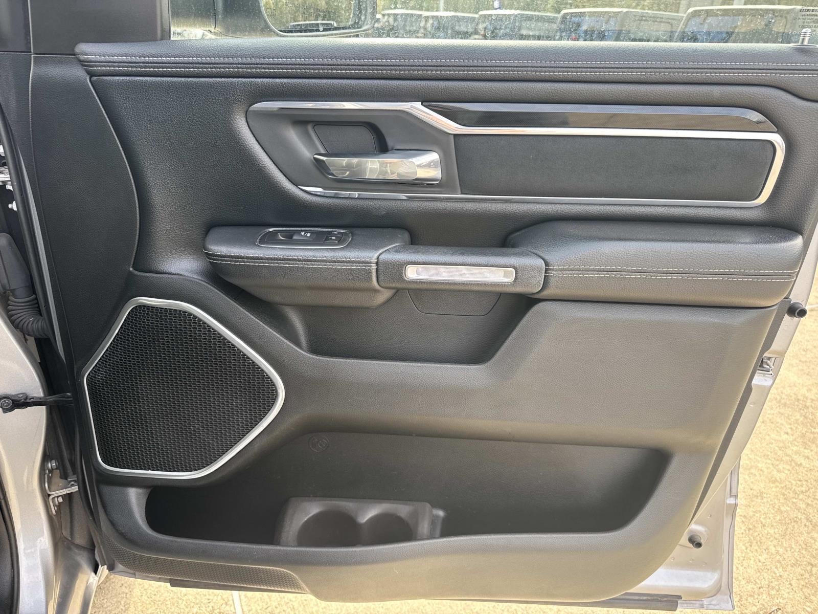 2019 RAM 1500 Laramie Crew Cab 4x2 5'7' Box