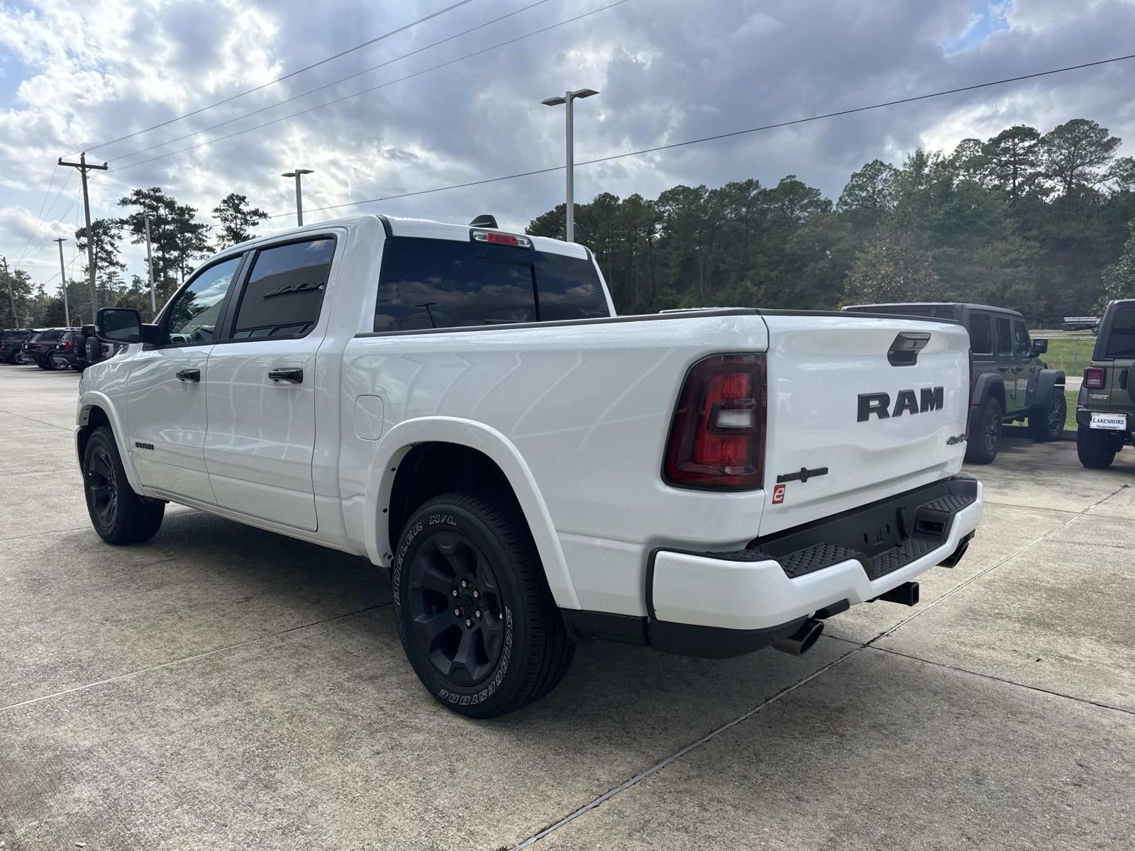 2026 RAM Ram 1500 RAM 1500 LONE STAR CREW CAB 4X4 5'7' BOX