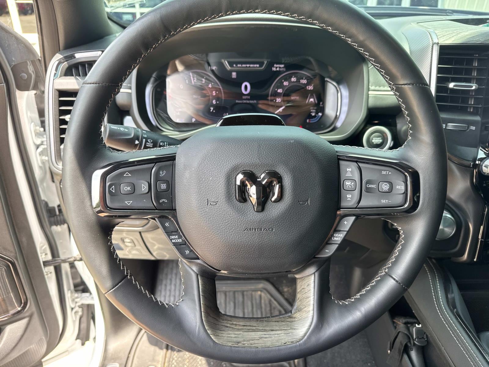 2025 RAM 1500 Limited Crew Cab 4x4 5'7' Box