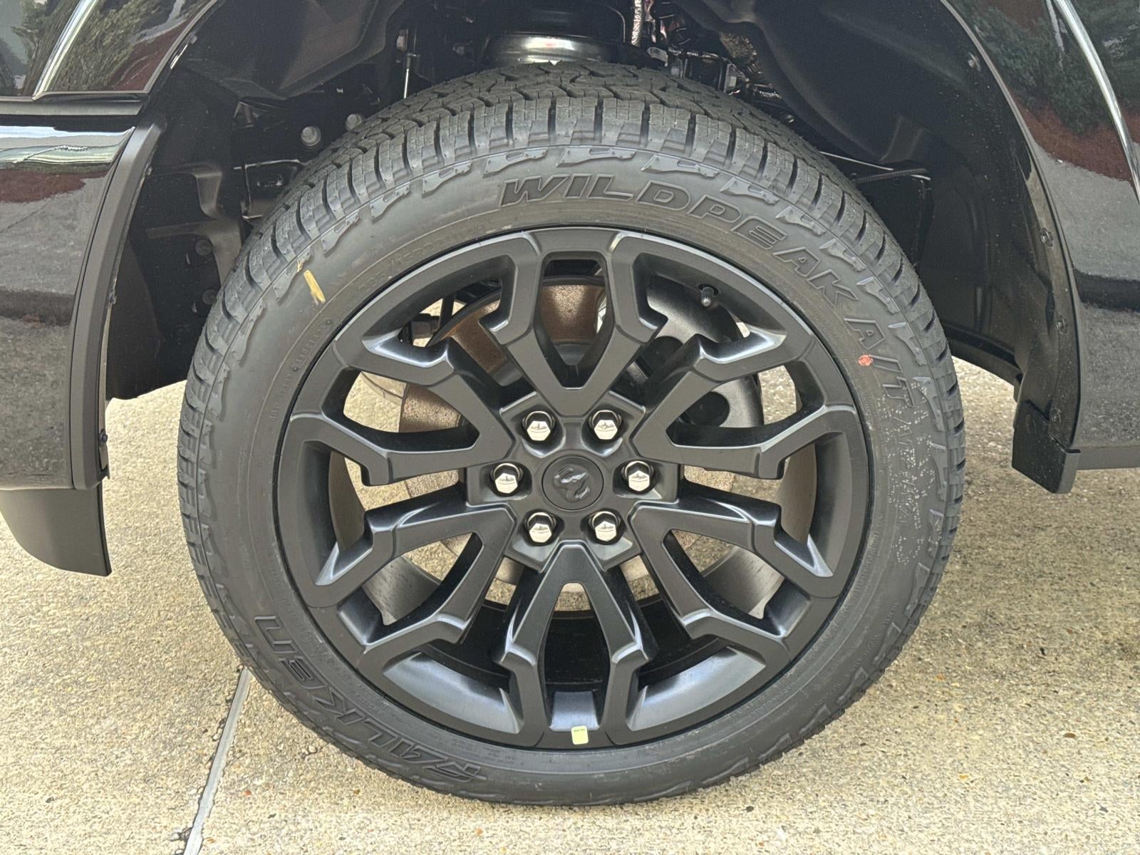 2026 RAM Ram 1500 RAM 1500 LIMITED CREW CAB 4X4 5'7' BOX