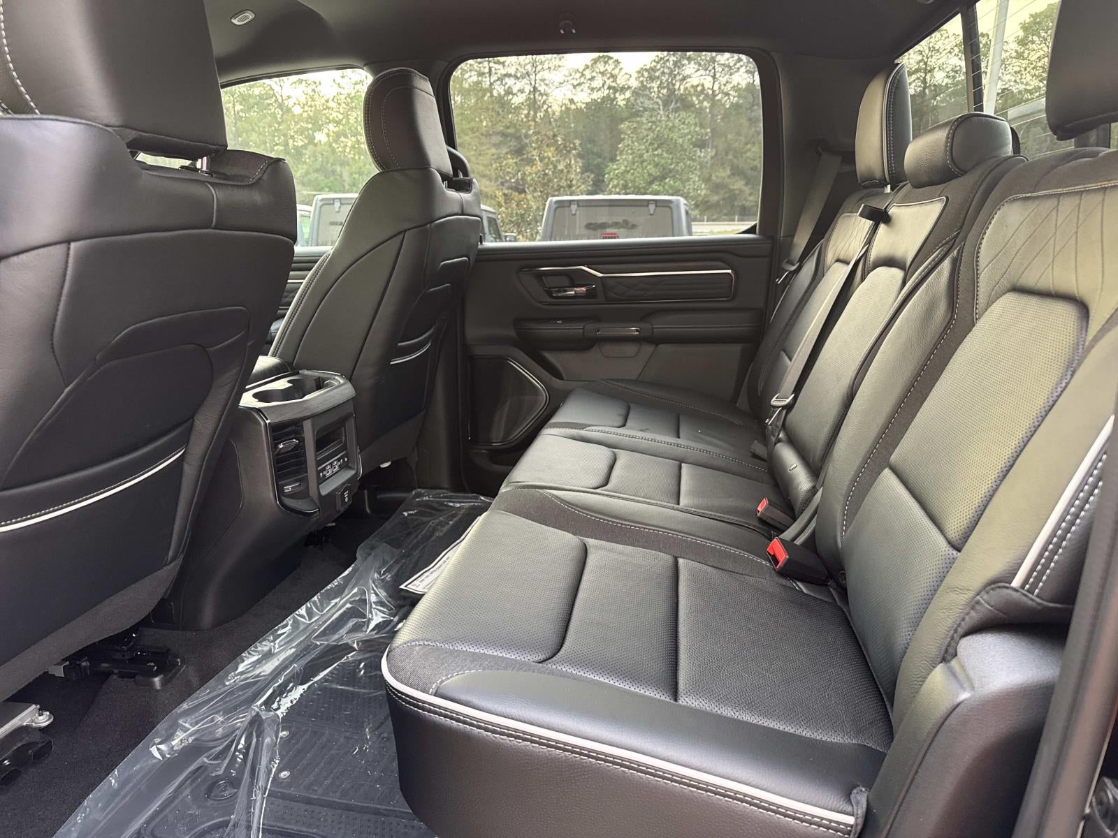 2026 RAM Ram 1500 RAM 1500 LIMITED CREW CAB 4X4 5'7' BOX