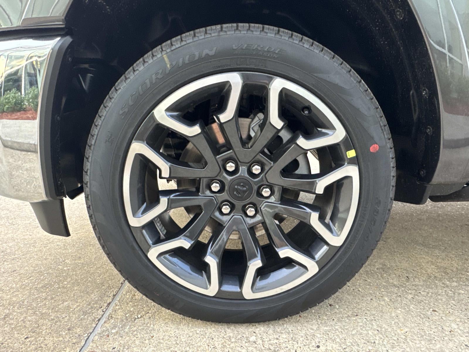 2026 RAM Ram 1500 RAM 1500 LIMITED CREW CAB 4X4 5'7' BOX