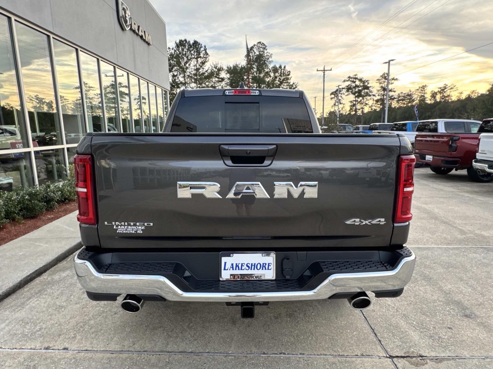 2026 RAM Ram 1500 RAM 1500 LIMITED CREW CAB 4X4 5'7' BOX
