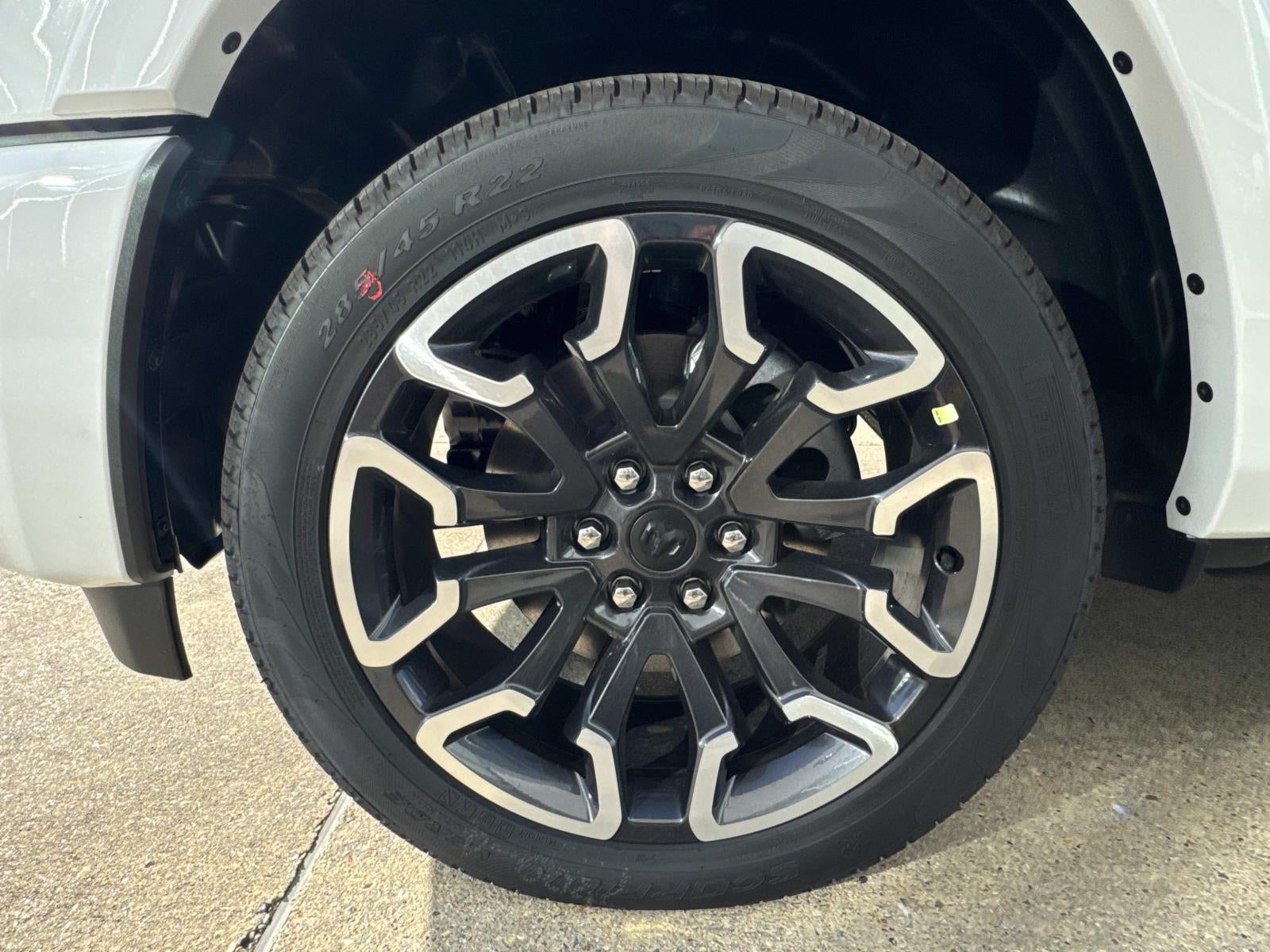 2026 RAM Ram 1500 RAM 1500 LIMITED CREW CAB 4X4 5'7' BOX