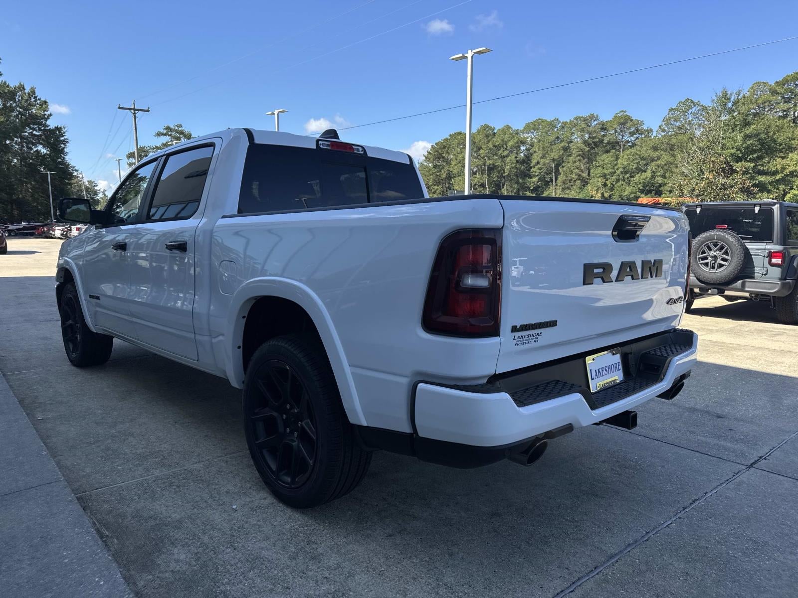 2026 RAM Ram 1500 RAM 1500 LARAMIE CREW CAB 4X4 5'7' BOX
