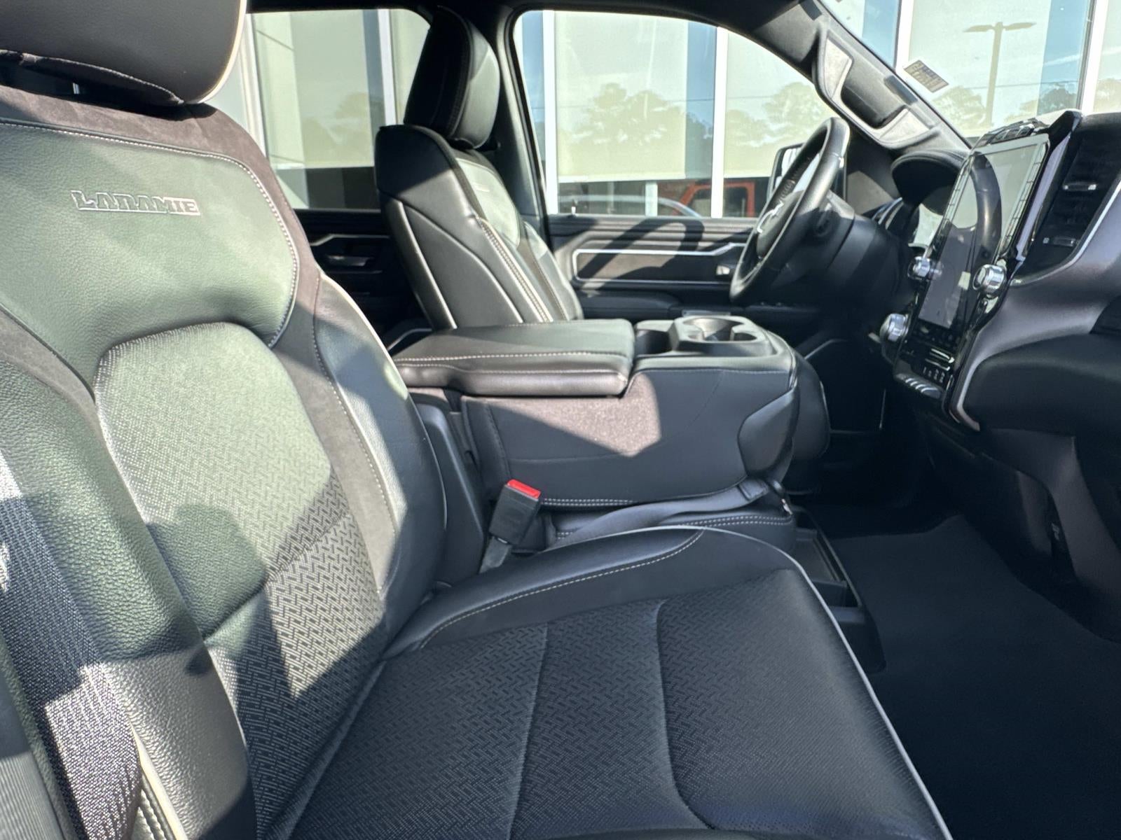 2023 RAM 1500 Laramie Crew Cab 4x4 5'7' Box