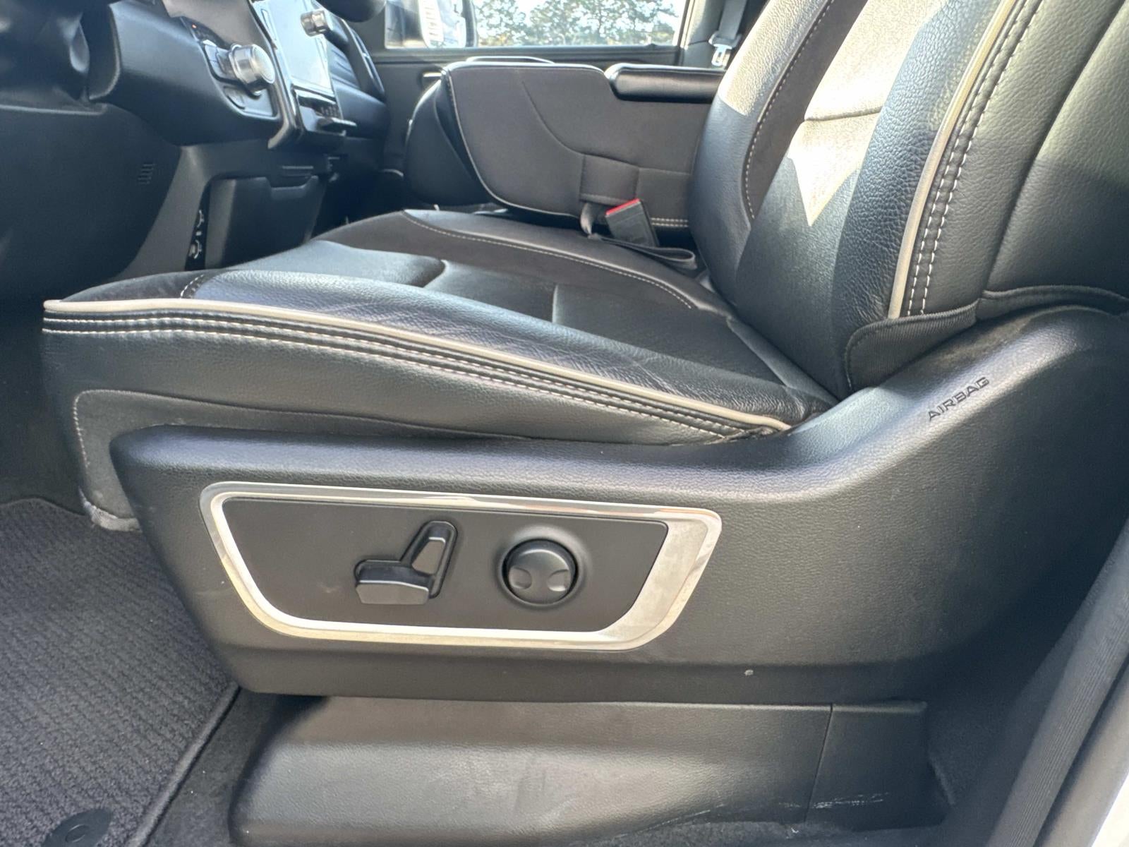 2023 RAM 1500 Laramie Crew Cab 4x4 5'7' Box