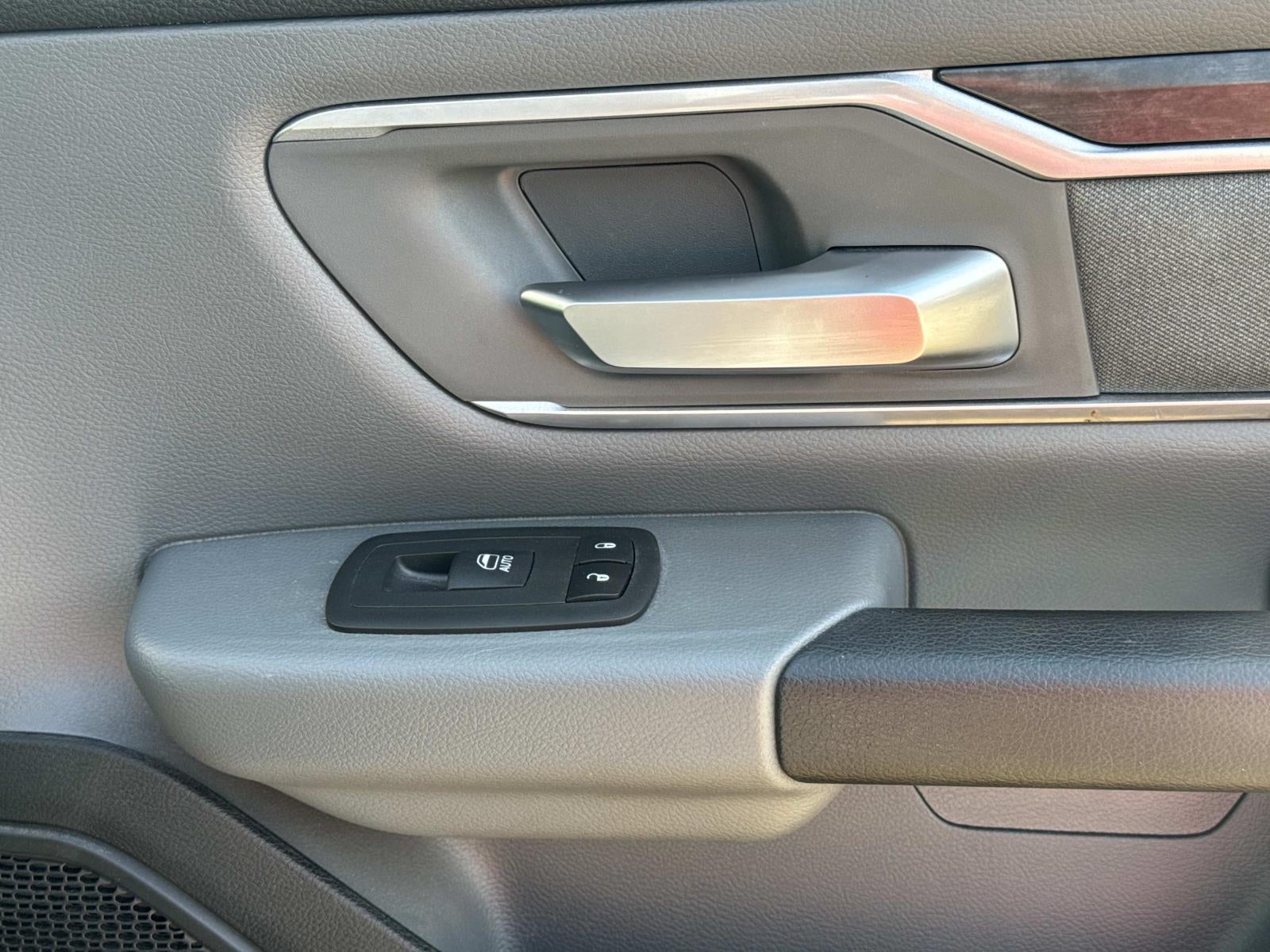 2022 RAM 1500 Big Horn Crew Cab 4x4 6'4' Box