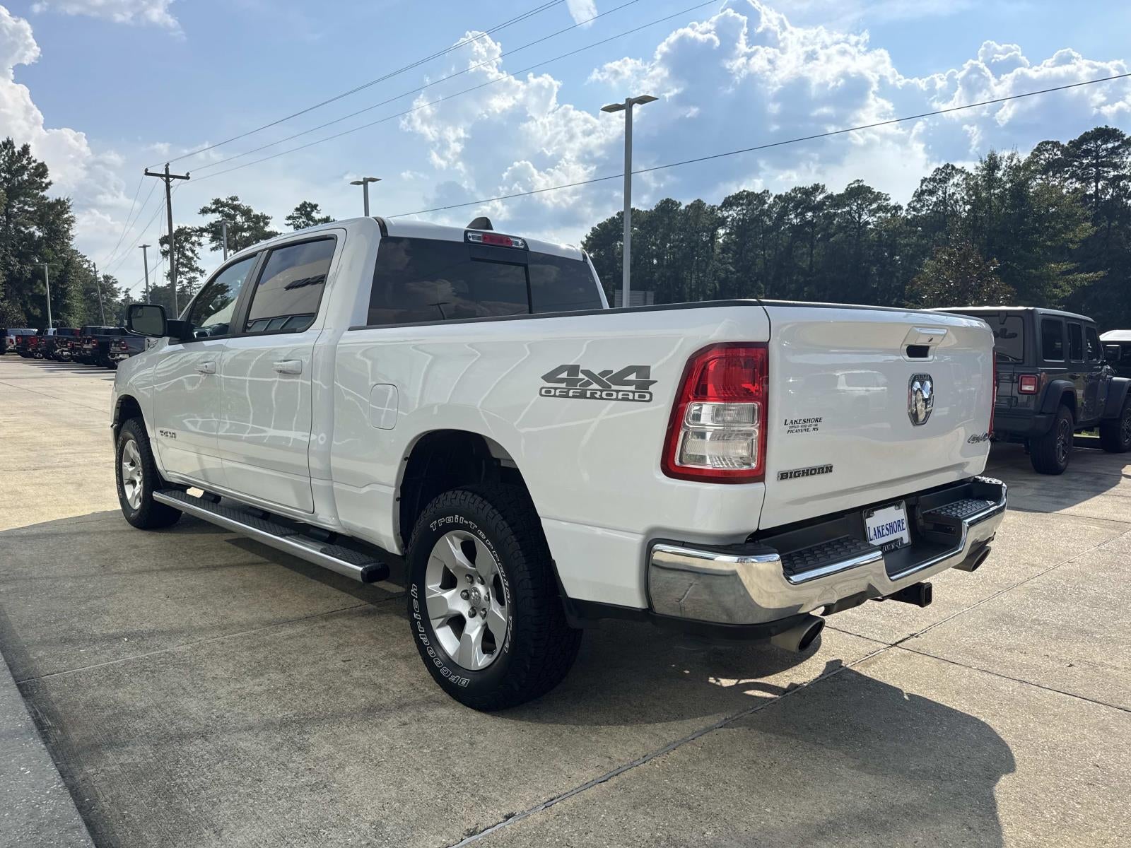 2022 RAM 1500 Big Horn Crew Cab 4x4 6'4' Box