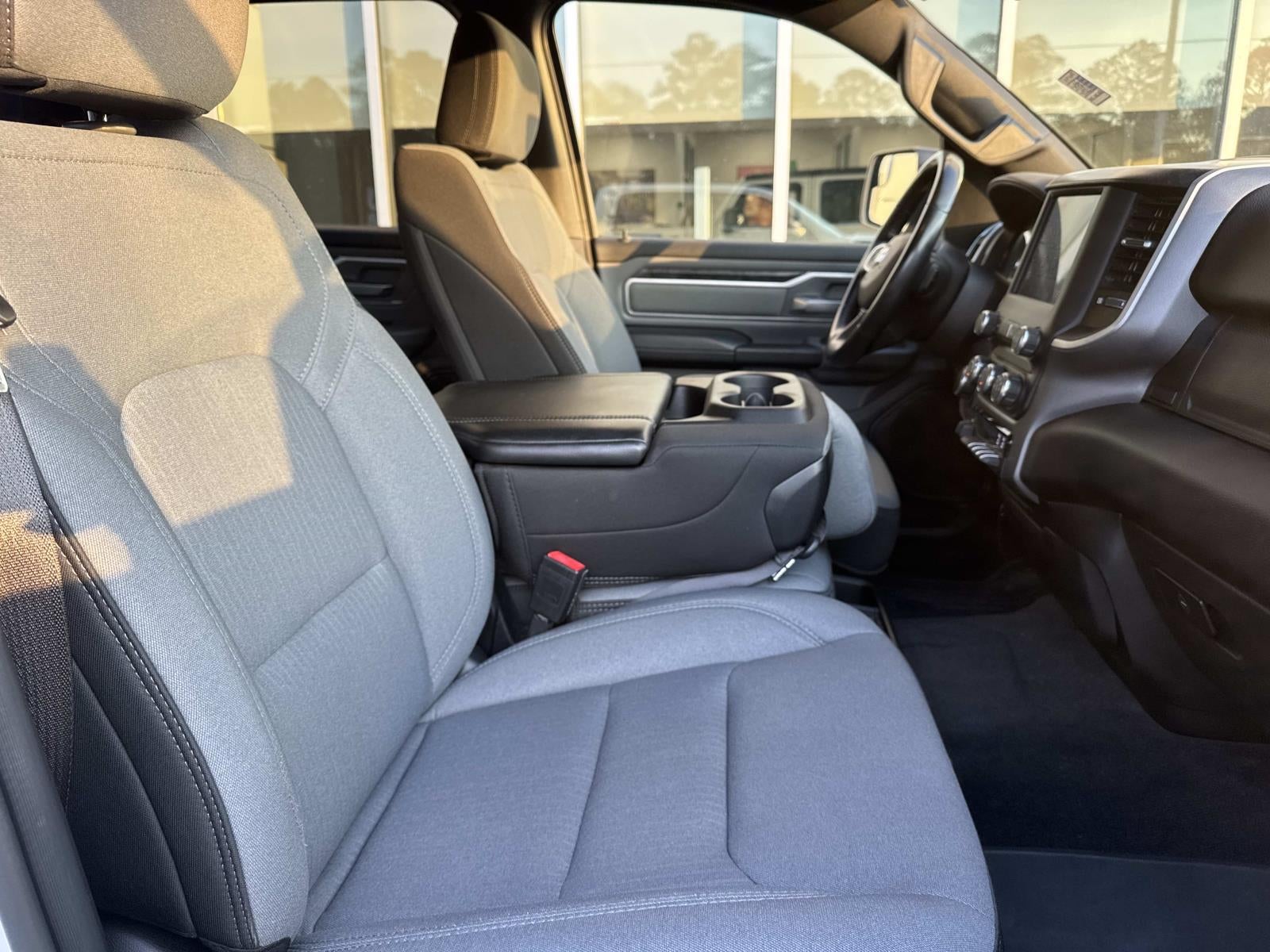 2022 RAM 1500 Big Horn Crew Cab 4x4 6'4' Box