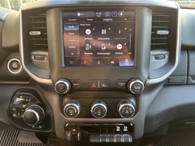 2022 RAM 1500 Big Horn Crew Cab 4x4 6'4' Box