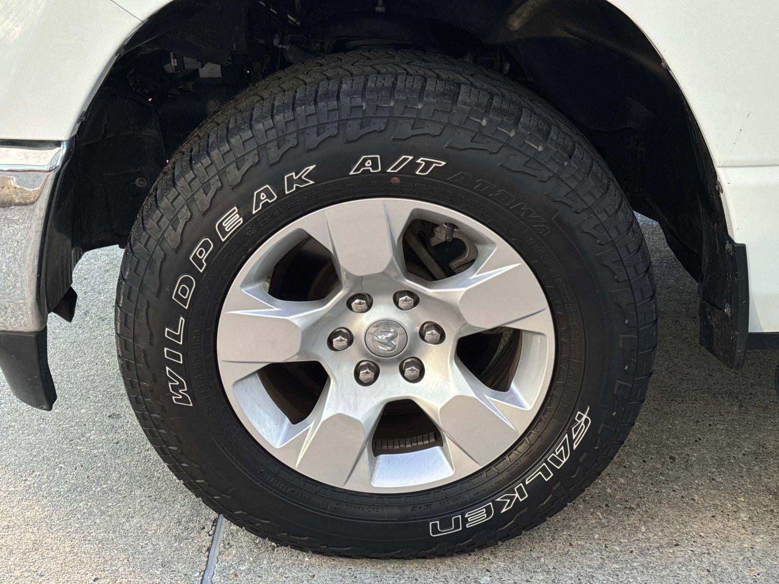 2022 RAM 1500 Big Horn Crew Cab 4x4 6'4' Box