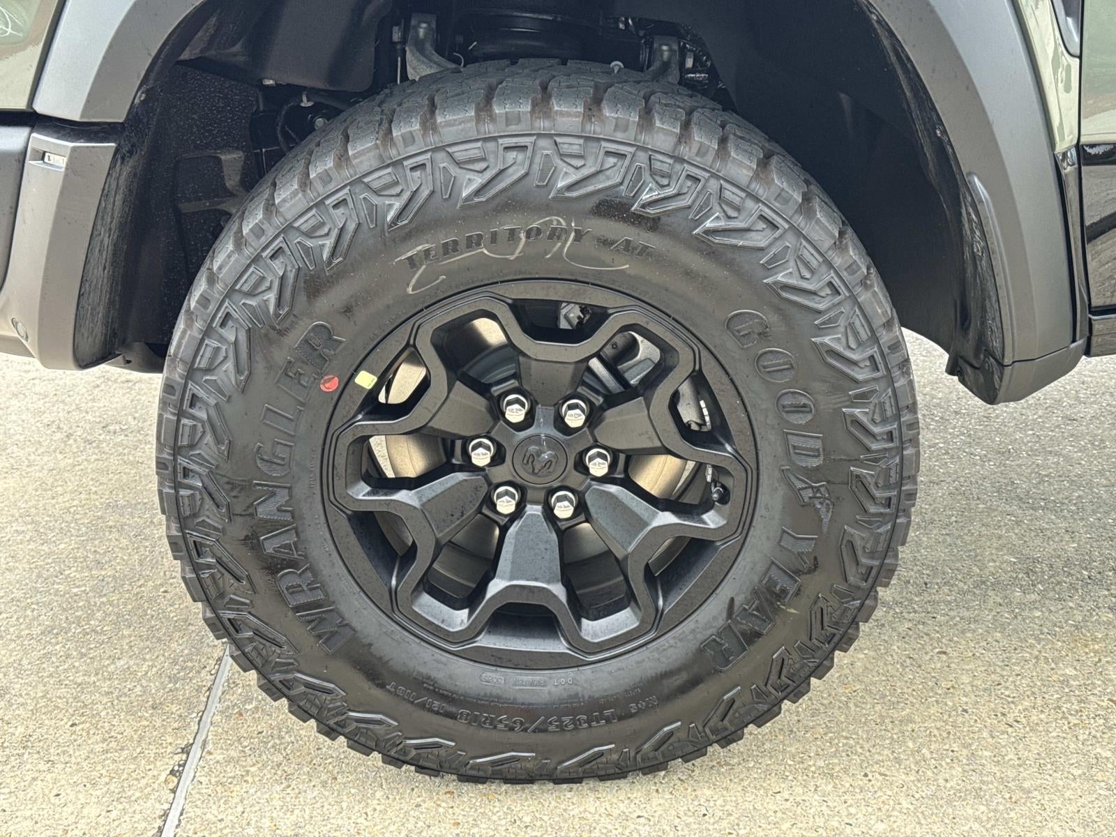 2026 RAM Ram 1500 RAM 1500 RHO CREW CAB 4X4 5'7' BOX