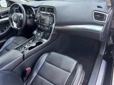 2022 Nissan Maxima SV