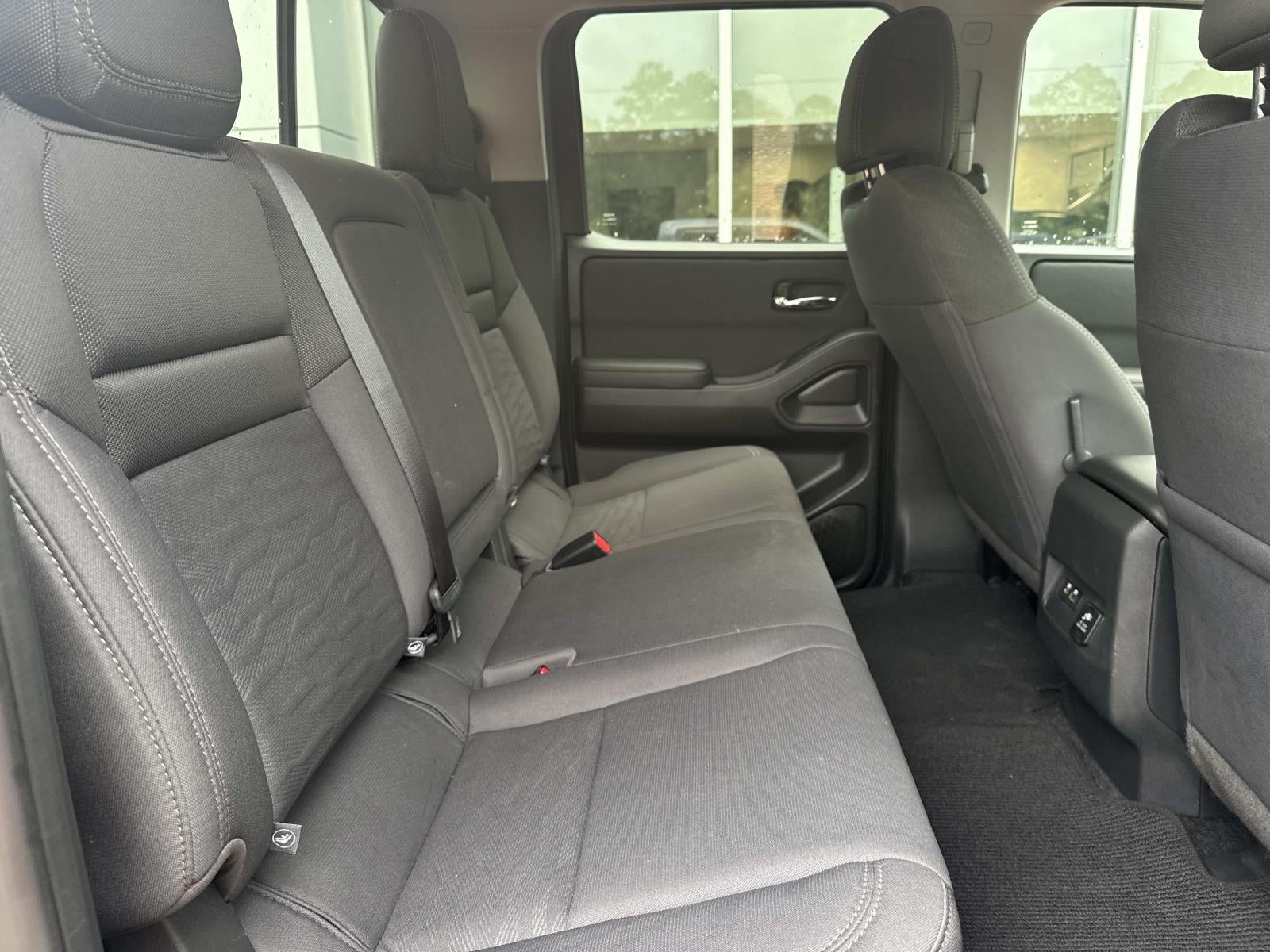 2024 Nissan Frontier Crew Cab SV 4x2