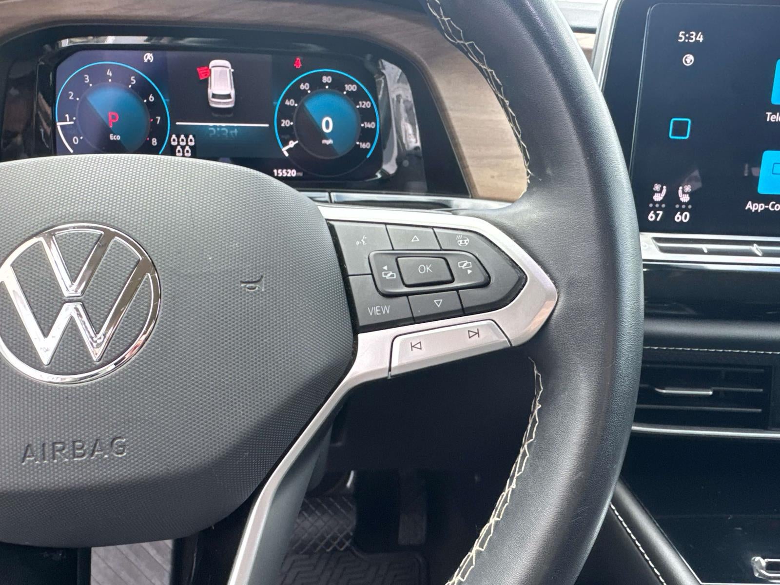 2024 Volkswagen Atlas 2.0T SE w/Technology