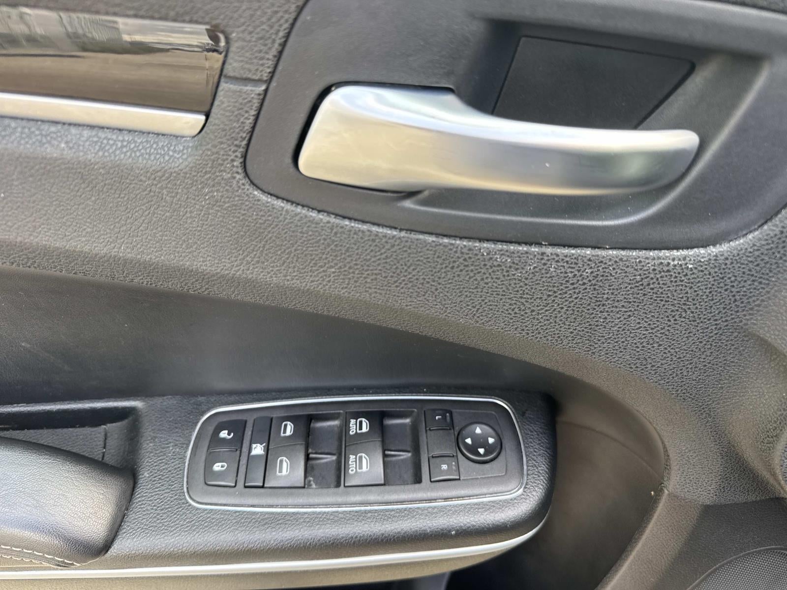 2023 Chrysler 300 300S