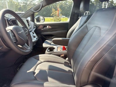 2026 Chrysler Voyager VOYAGER LX