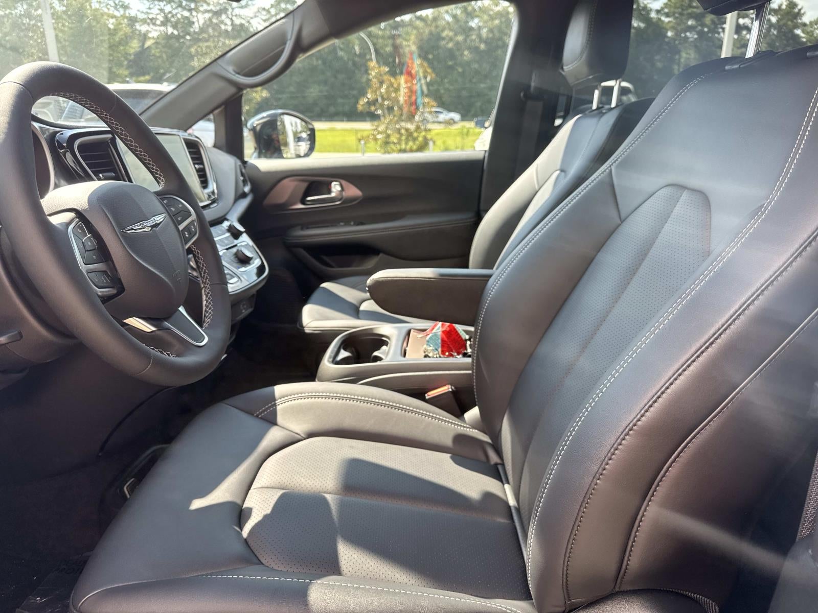 2026 Chrysler Voyager VOYAGER LX