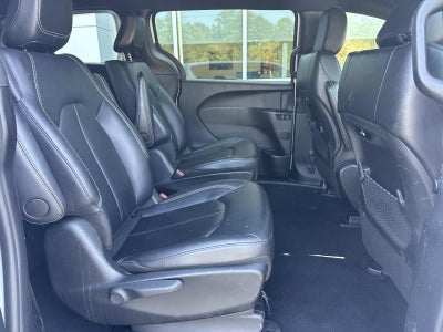 2024 Chrysler Pacifica Hybrid S Appearance Pkg