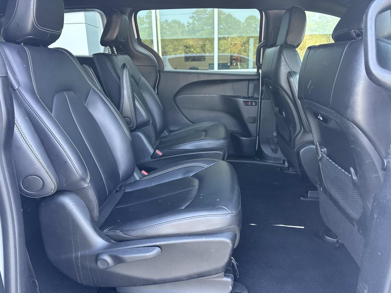 2024 Chrysler Pacifica Hybrid S Appearance Pkg