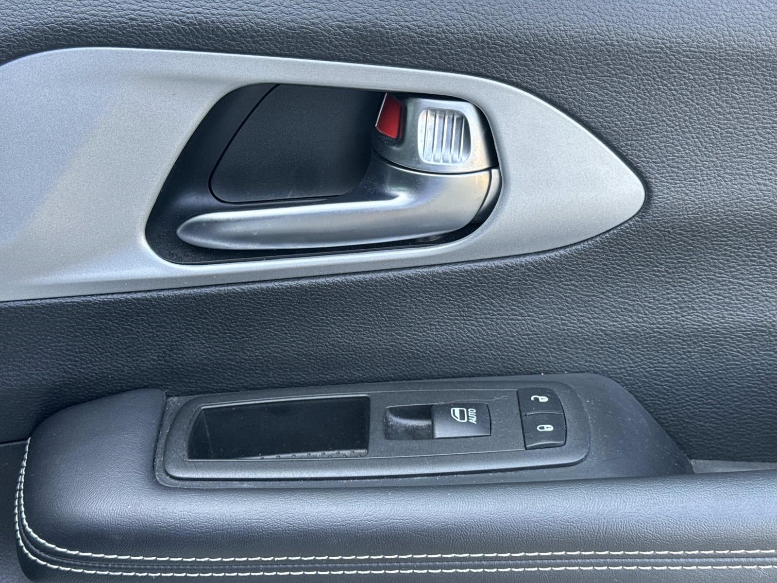 2024 Chrysler Pacifica Hybrid S Appearance Pkg