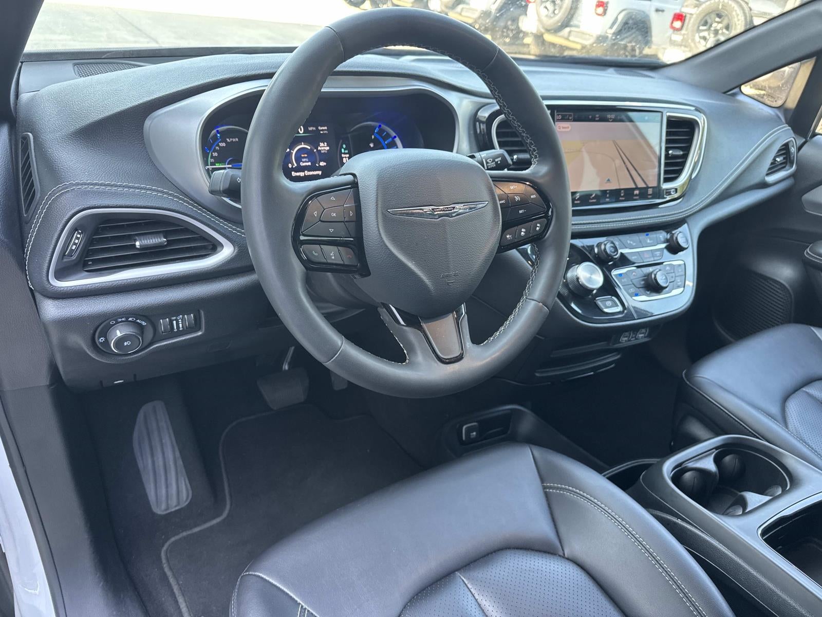 2024 Chrysler Pacifica Hybrid S Appearance Pkg