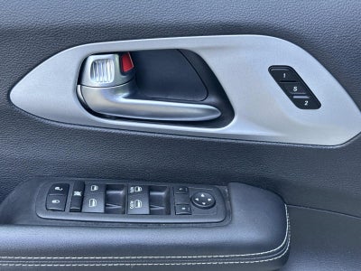 2024 Chrysler Pacifica Hybrid S Appearance Pkg