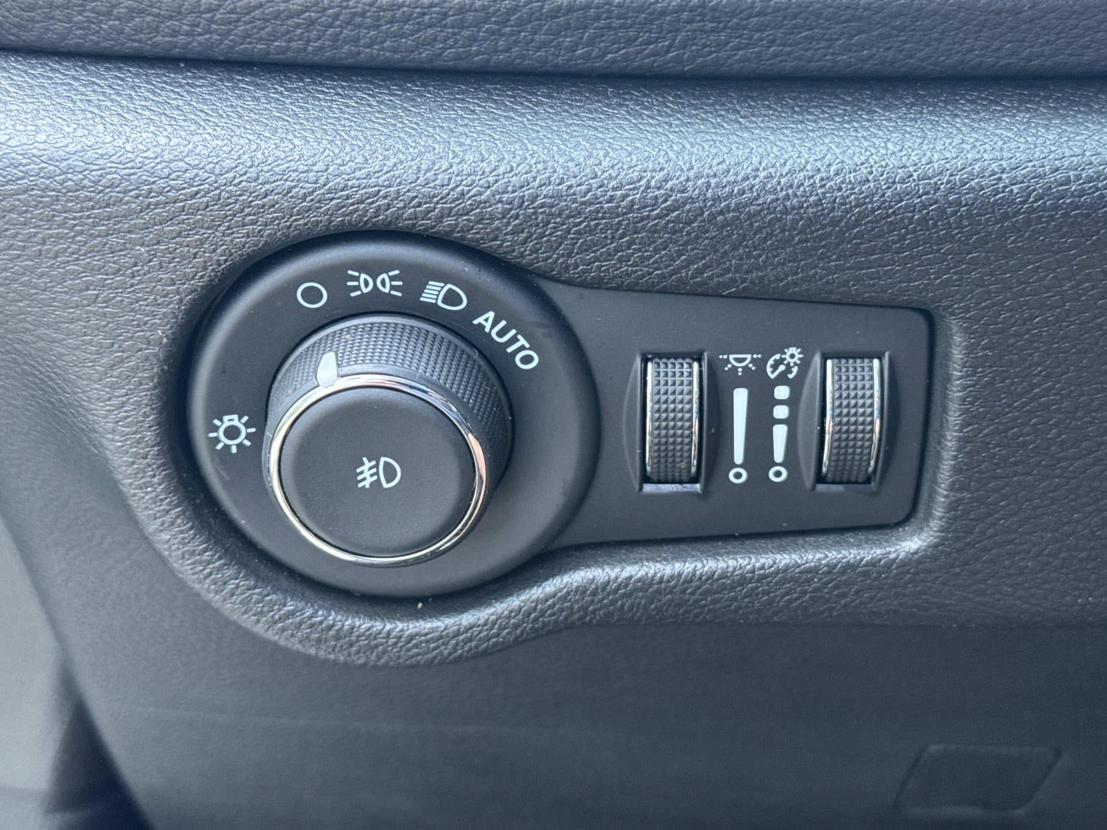 2024 Chrysler Pacifica Hybrid S Appearance Pkg