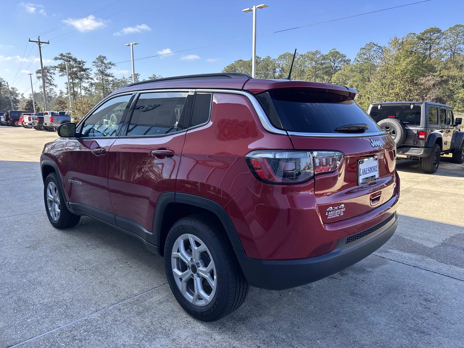 2026 Jeep Compass COMPASS LATITUDE 4X4